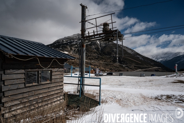 Pyrenees : Stations de ski fermees