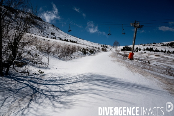 Pyrenees : Stations de ski fermees