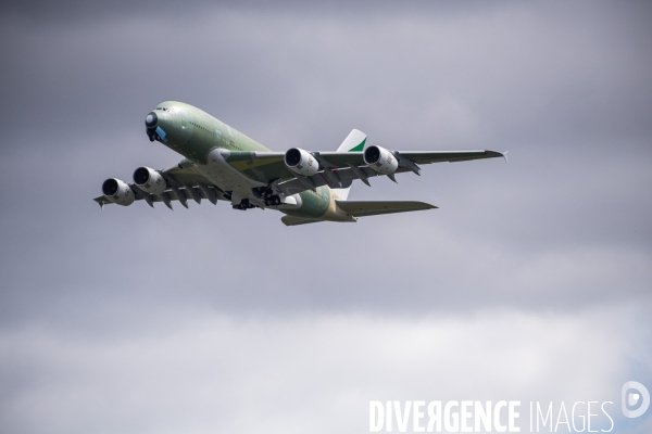 Decollage dernier A380