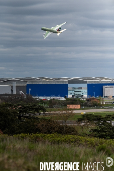 Decollage dernier A380