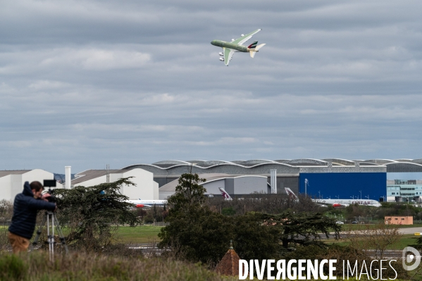 Decollage dernier A380