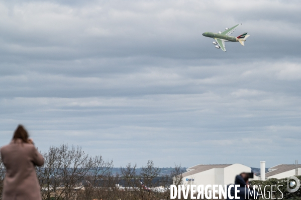 Decollage dernier A380