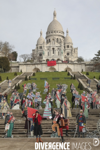 50 silhouettes de communards au sacre coeur pour commemorer le premier jour de la commune