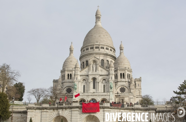 50 silhouettes de communards au sacre coeur pour commemorer le premier jour de la commune