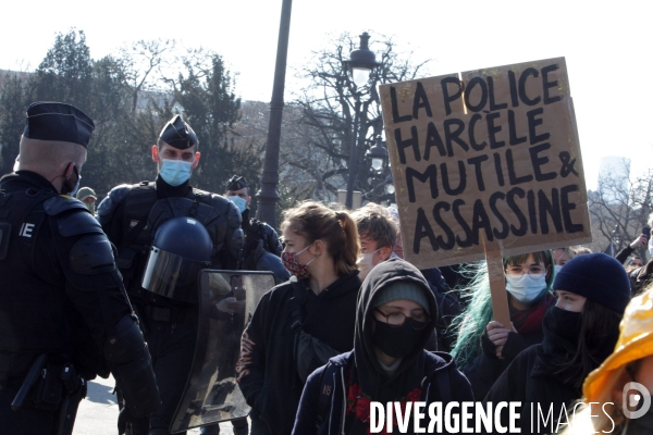 Manifestation contre le racisme et la violence policiere