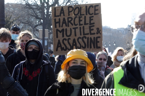 Manifestation contre le racisme et la violence policiere