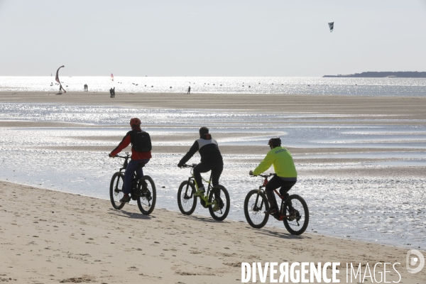 Plage sur le bassin d Arcachon