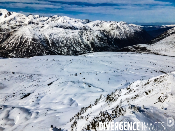 Pyrenees : Stations de ski fermees