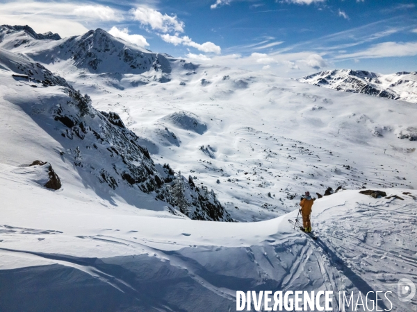 Pyrenees : Stations de ski fermees