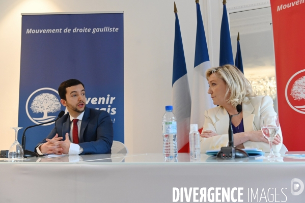 Conférence de presse de Jean Philippe Tanguy et Marine Le Pen pour le lancement de L Avenir Français