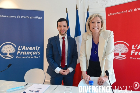 Conférence de presse de Jean Philippe Tanguy et Marine Le Pen pour le lancement de L Avenir Français