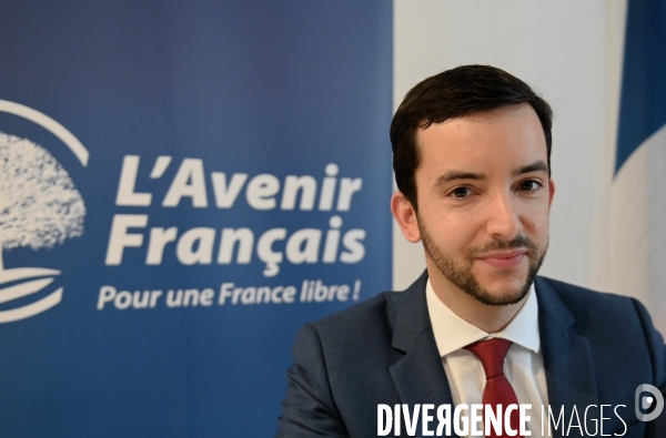 Conférence de presse de Jean Philippe Tanguy et Marine Le Pen pour le lancement de L Avenir Français