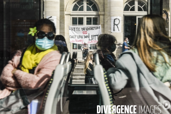 L opéra de Bordeaux occupé par la CIP