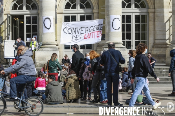 L opéra de Bordeaux occupé par la CIP