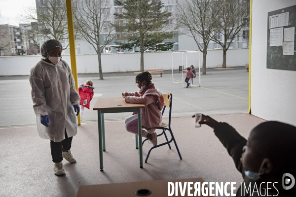 Tests salivaires  ecole