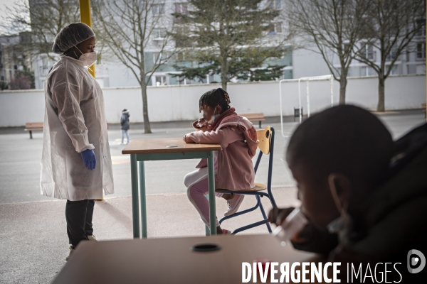 Tests salivaires  ecole