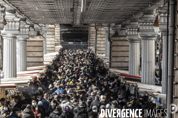 Marché Barbès lors du Troisième confinement