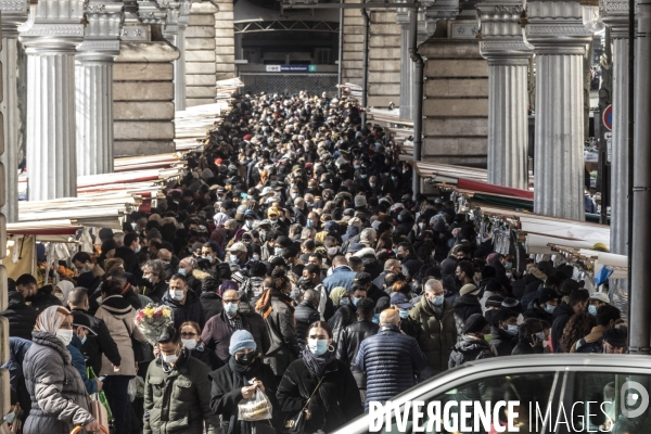 Marché Barbès lors du Troisième confinement