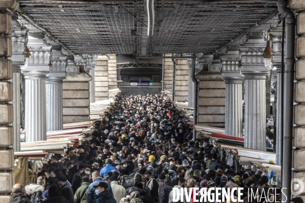 Marché Barbès lors du Troisième confinement