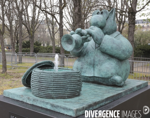 Le chat de geluck sur les champs elysees