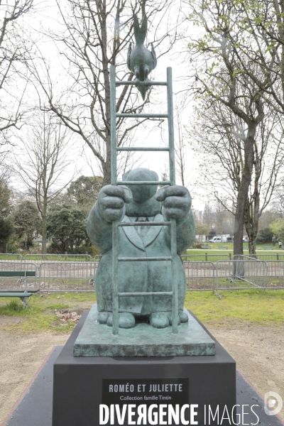 Le chat de geluck sur les champs elysees