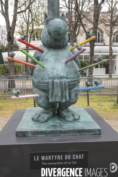 Le chat de geluck sur les champs elysees