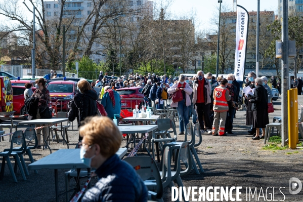 Toulouse : operation de vaccination massive