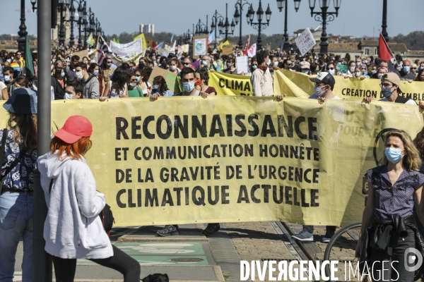 Marche à Bordeaux pour une vraie Loi Climat