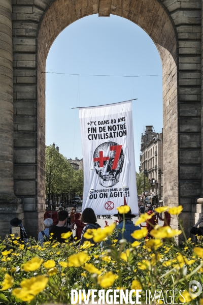 Marche à Bordeaux pour une vraie Loi Climat