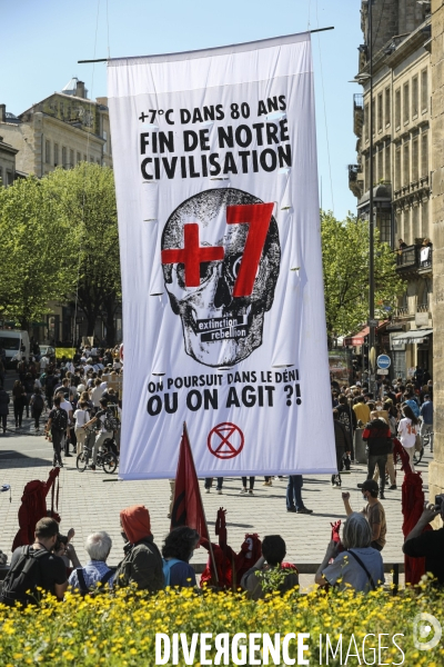 Marche à Bordeaux pour une vraie Loi Climat