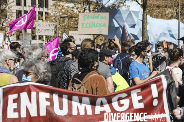 Marche à Bordeaux pour une vraie Loi Climat