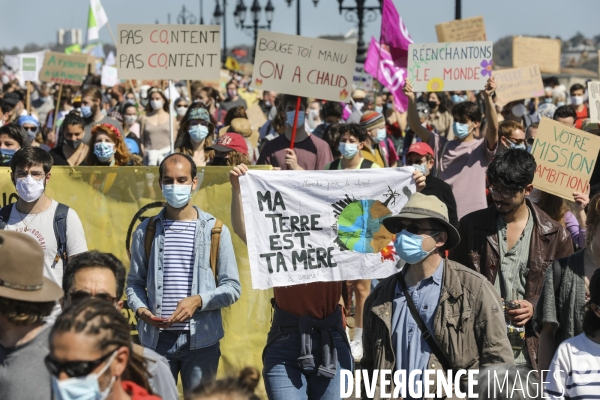 Marche à Bordeaux pour une vraie Loi Climat