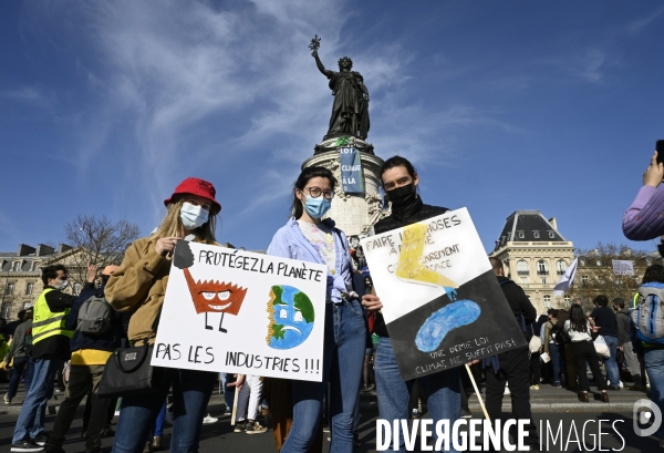 Marche pour le climat 2021, à Paris. Walk for the climate.