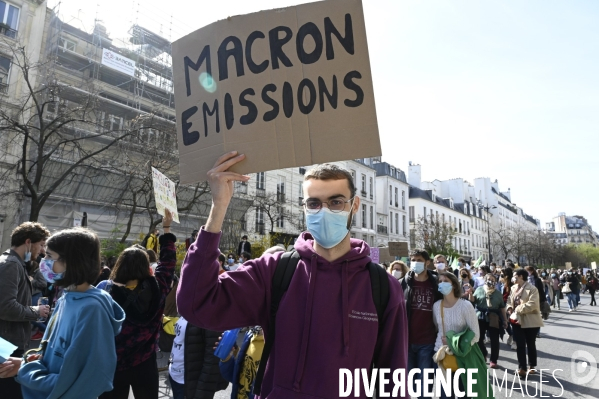 Marche pour le climat 2021, à Paris. Walk for the climate.