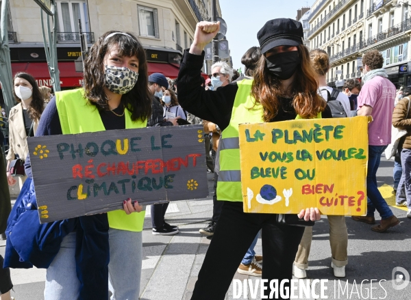 Marche pour le climat 2021, à Paris. Walk for the climate.