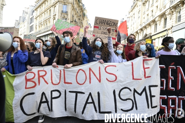 Marche pour le climat 2021, à Paris. Walk for the climate.