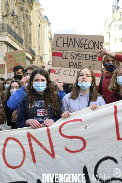 Marche pour le climat 2021, à Paris. Walk for the climate.