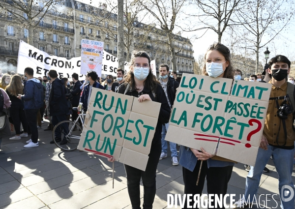 Marche pour le climat 2021, à Paris. Walk for the climate.