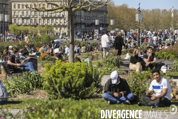 Un dimanche de détente le long de la Garonne à Bordeaux