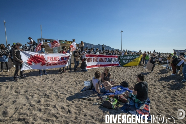 Marche pour une «vraie loi climat» à Marseille