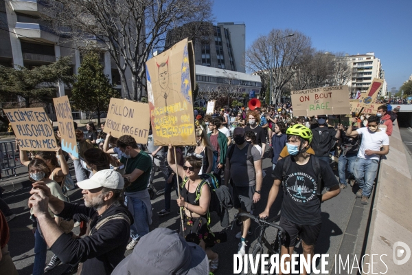 Marche pour une «vraie loi climat» à Marseille
