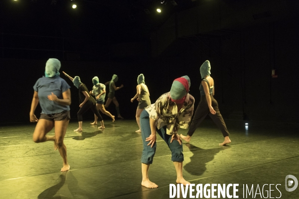 DISTANCES de Ashley Chen