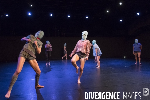 DISTANCES de Ashley Chen