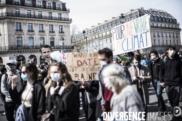 Marche pour une « vraie loi climat ».