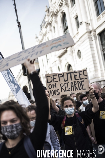 Marche pour une « vraie loi climat ».