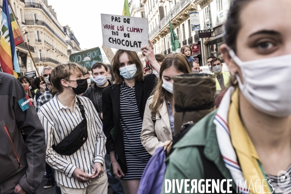 Marche pour une « vraie loi climat ».