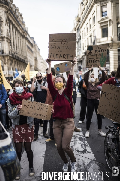 Marche pour une « vraie loi climat ».