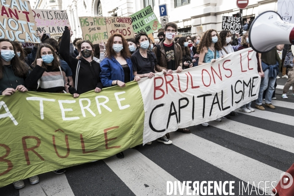 Marche pour une « vraie loi climat ».