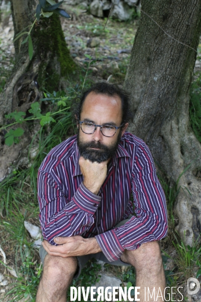 Breil sur Roya le 10/06/2020 Cedric Herrou agriculteurchez lui.