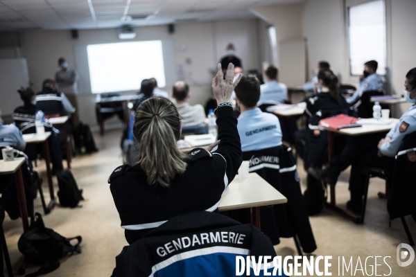 Gendarmerie, formation aux violences conjugales dans les couples homosexuels.